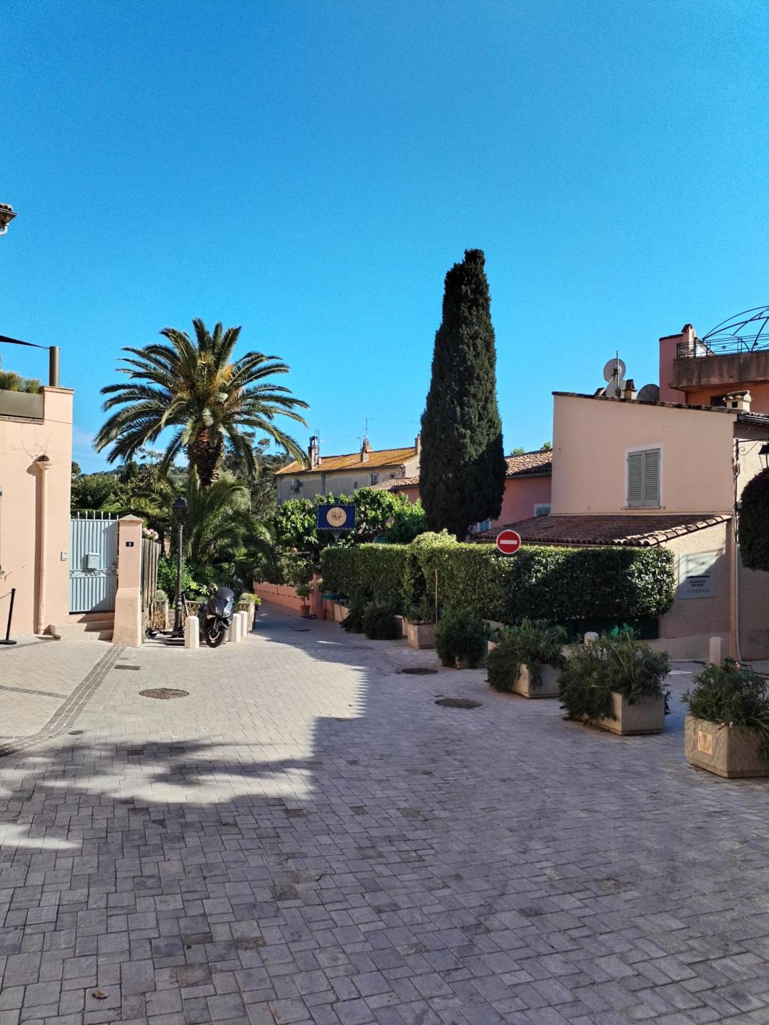 Апартаменты Saint-Tropez Florida Экстерьер фото